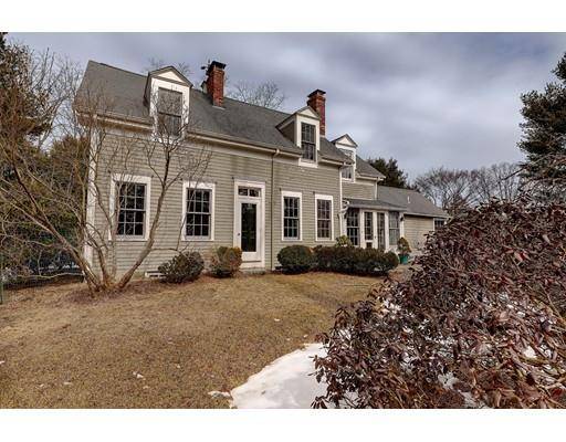 17 Willard Avenue, Rehoboth, MA 02769