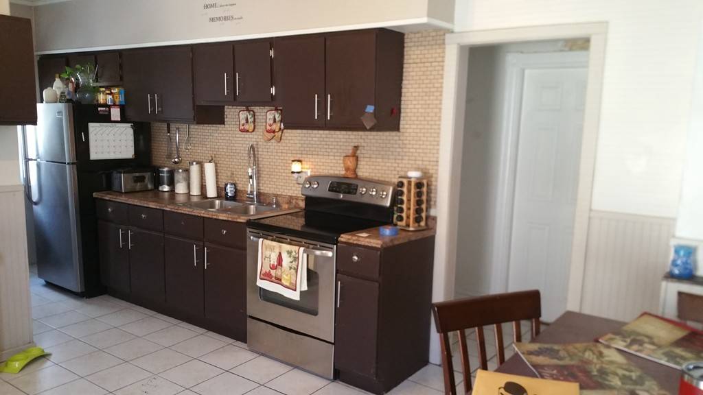 98 Orange, Springfield, MA 01108