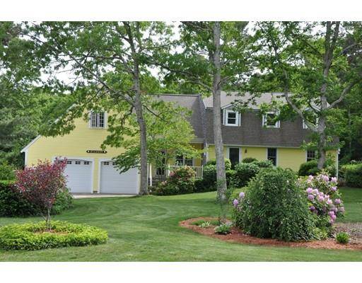 2 Firefly Ln, Sandwich, MA 02563