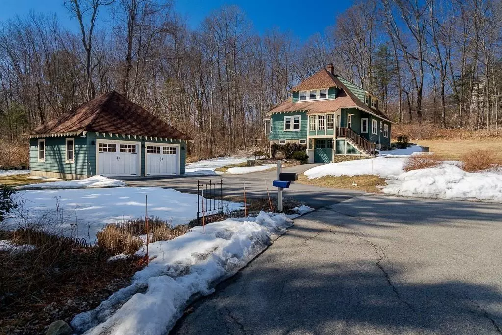 Southborough, MA 01772,12 Prentiss Street