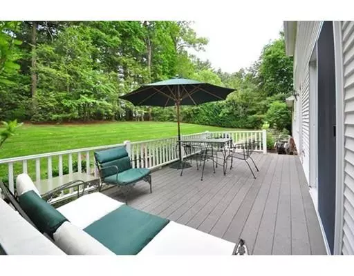 Westfield, MA 01085,46 Cardinal Ln