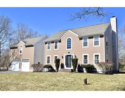 5 Mockingbird Path, Dartmouth, MA 02747