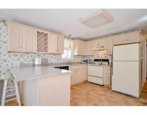 Marion, MA 02738,4 Rebecca Drive