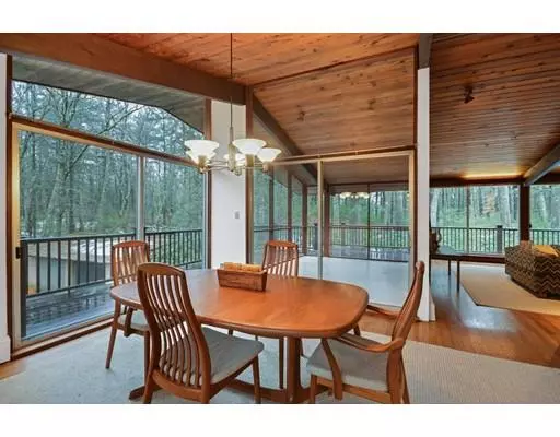 Lincoln, MA 01773,51 Stonehedge Rd