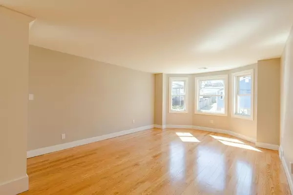 Winthrop, MA 02152,76 Sagamore Avenue #2