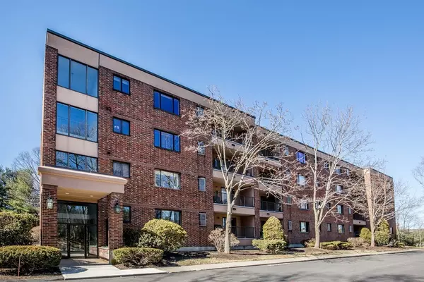 Peabody, MA 01960,9 Ledgewood Way #15