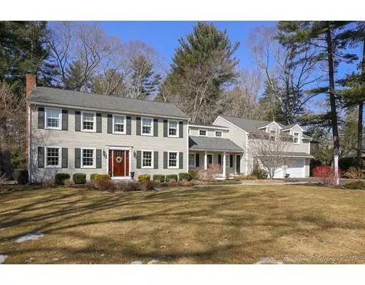 24 Wilmor Road, Topsfield, MA 01983