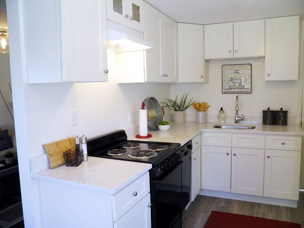 Wakefield, MA 01880,12 Richardson St #B