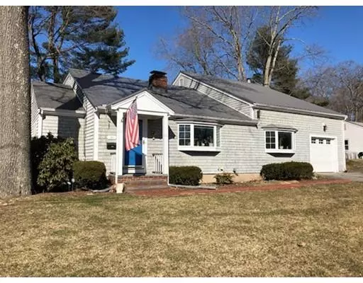 20 Moynihan Rd, Hamilton, MA 01982