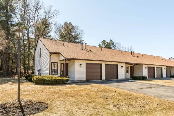 Tewksbury, MA 01876,51 Decarolis Dr #51