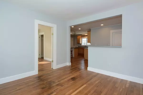 Beverly, MA 01915,30 Dolloff Ave