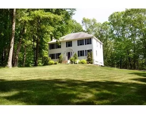 48 Holden St, Shrewsbury, MA 01545