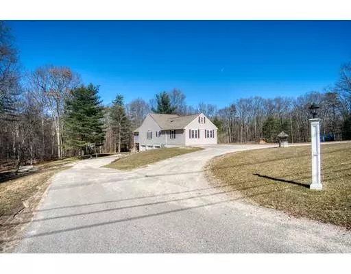 Uxbridge, MA 01569,374 River Rd