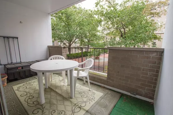 Brookline, MA 02445,99 Pond Ave #314