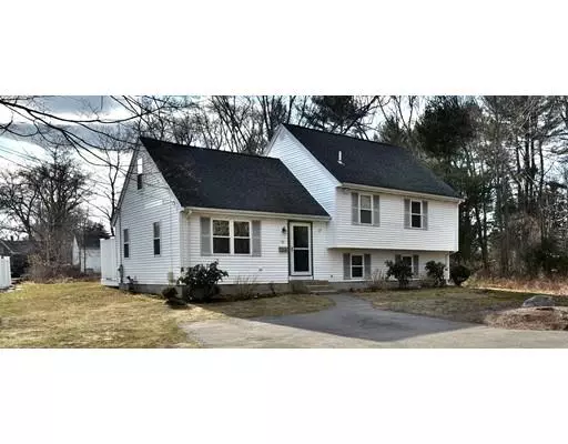 88 Platt St, Abington, MA 02351