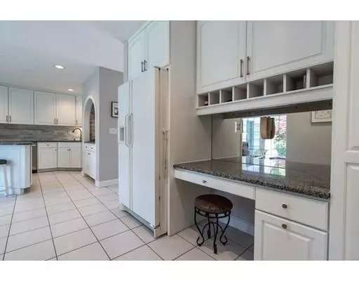 Northborough, MA 01532,8 Bridle Path Drive