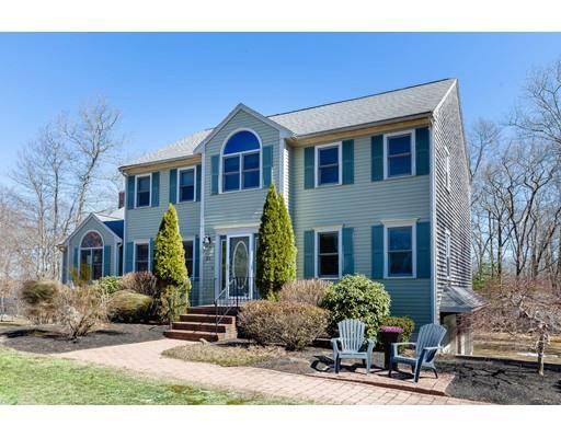 49 Captain's Way, East Bridgewater, MA 02333