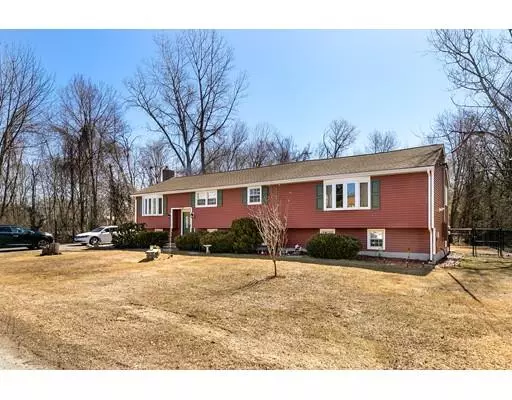 52 Forest Park Rd, Dracut, MA 01826