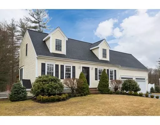 22 Winter Circle, Rockland, MA 02370