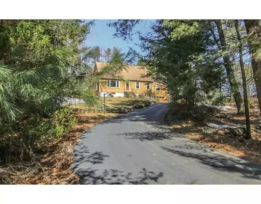 46 E Baylies Rd, Charlton, MA 01507