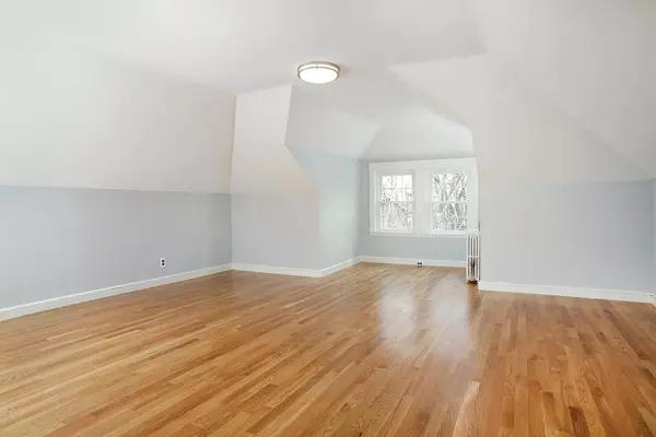 Brookline, MA 02445,49 Davis Ave #2