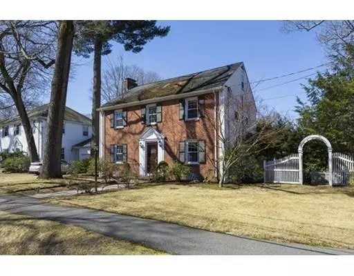 3 Bertrand Rd, Newton, MA 02466