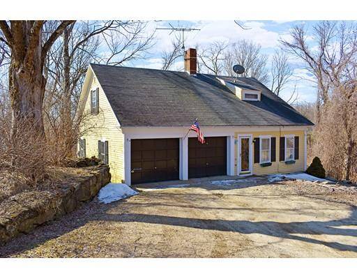 5 West St, Petersham, MA 01366