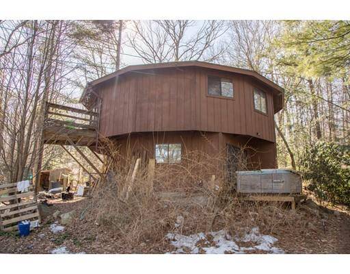 21 Old Pelham, Belchertown, MA 01007