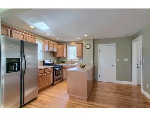 North Andover, MA 01845,386 Sutton St