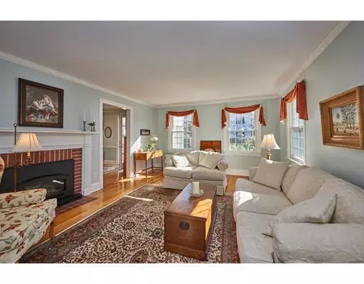 Westfield, MA 01085,22 Spruce St