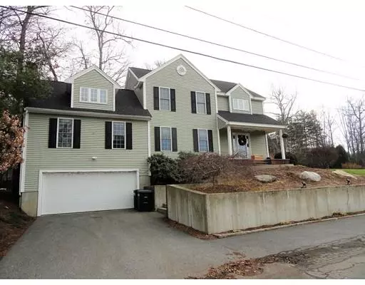 5 Lake Boon Dr., Hudson, MA 01749