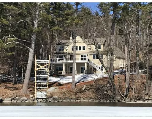 27 Partridge Dr, Wolfeboro, NH 03894