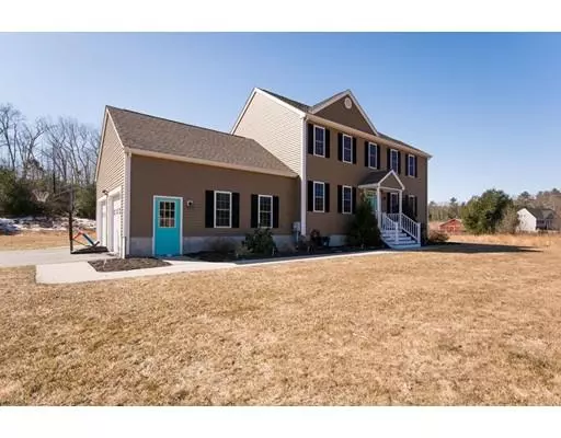 Uxbridge, MA 01569,25 Sand Wedge Drive