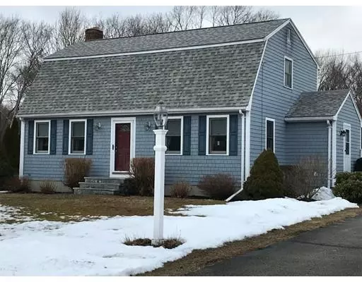 63 Country Rd, Hanover, MA 02339