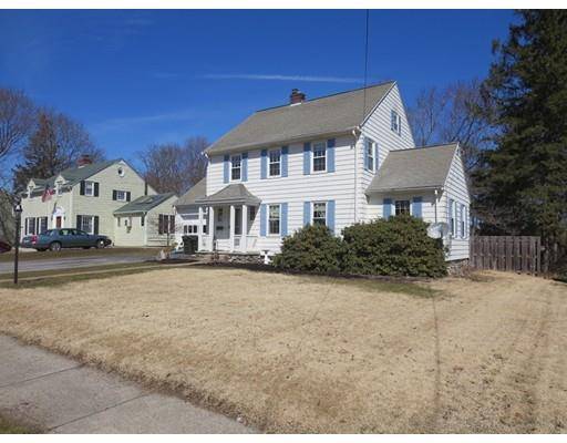 39 Park Ave, Webster, MA 01570