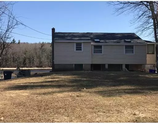 47 Collette Dr, Hampstead, NH 03841