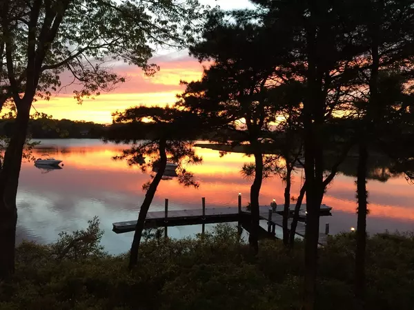 381 Great Oak #15, Mashpee, MA 02649