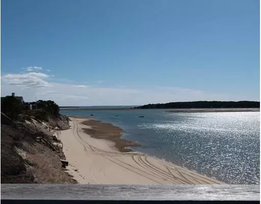 Wellfleet, MA 02667,625 Old Wharf Rd