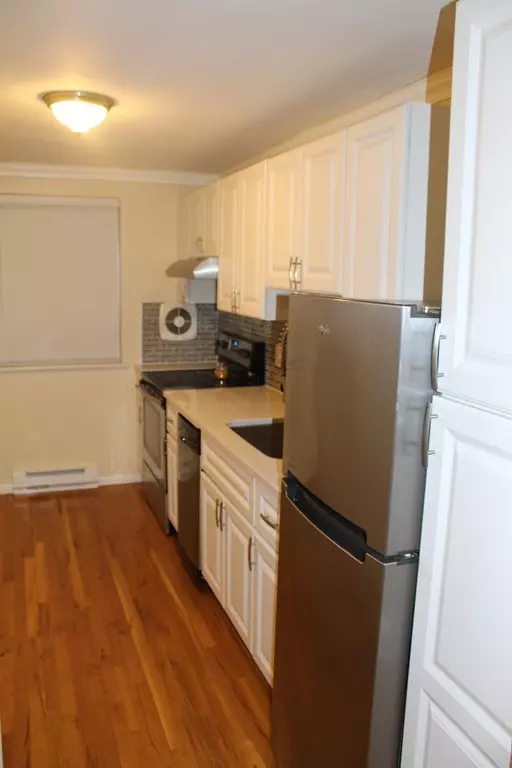 Arlington, MA 02474,12 Colonial Village #10