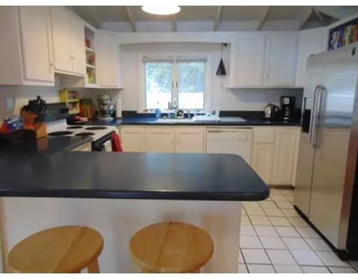 Mattapoisett, MA 02739,49 Brant Beach