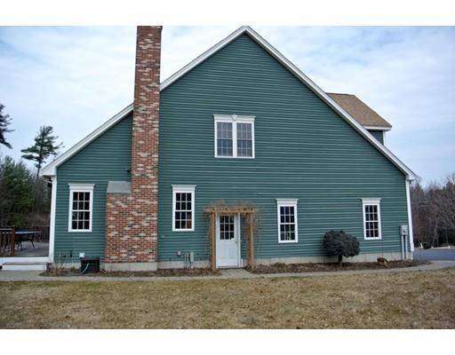 Sterling, MA 01564,3 Cynthia Ln