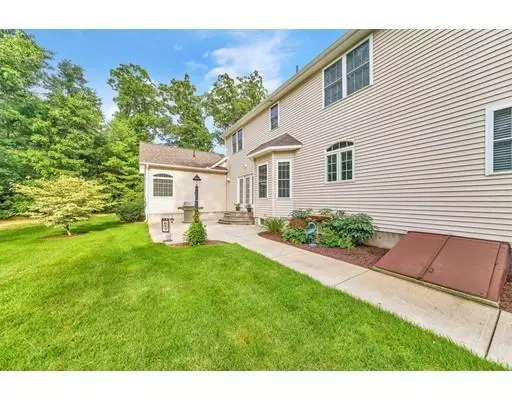 Southampton, MA 01073,15 Katelyn Way