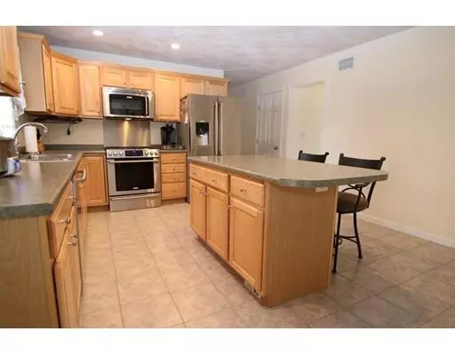 Saugus, MA 01906,35 Columbus Avenue