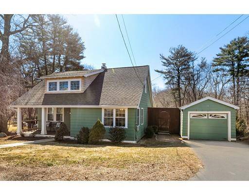 97 Archer St, Wrentham, MA 02093