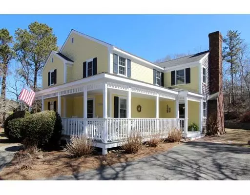 38 Skippers Dr, Harwich, MA 02645