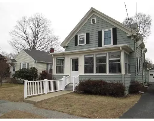 59 Rust Street, Hamilton, MA 01982