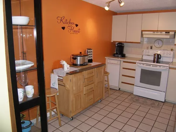 Medford, MA 02155,30 Revere Beach Parkway #708