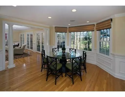 Weston, MA 02493,158 Newton St