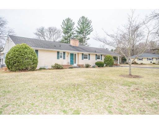 23 E Primrose Dr, Longmeadow, MA 01106