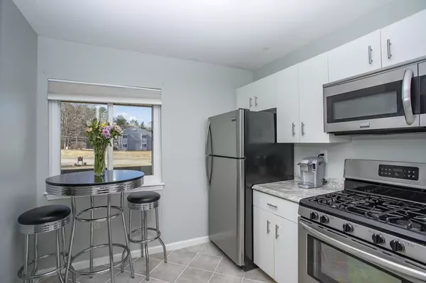 Raynham, MA 02767,310 Park Pl #310